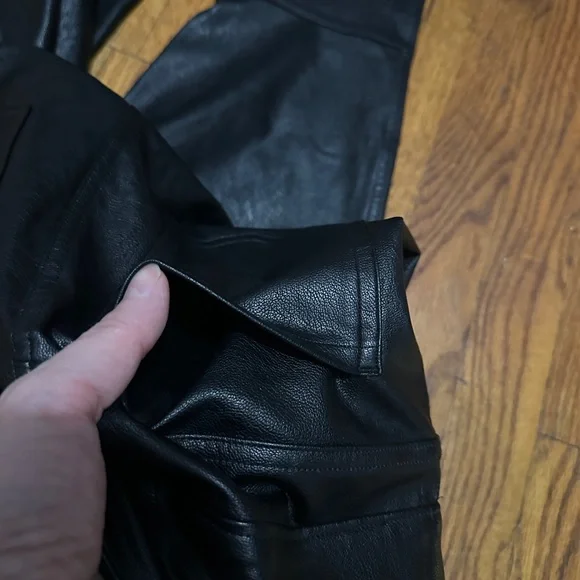 SPANX high rise Black Faux Leather Skinny Pants - Picture 6 of 6